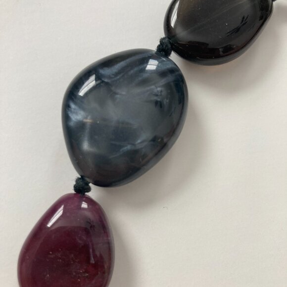 Purple Beaded Necklace - Picture 3 of 4